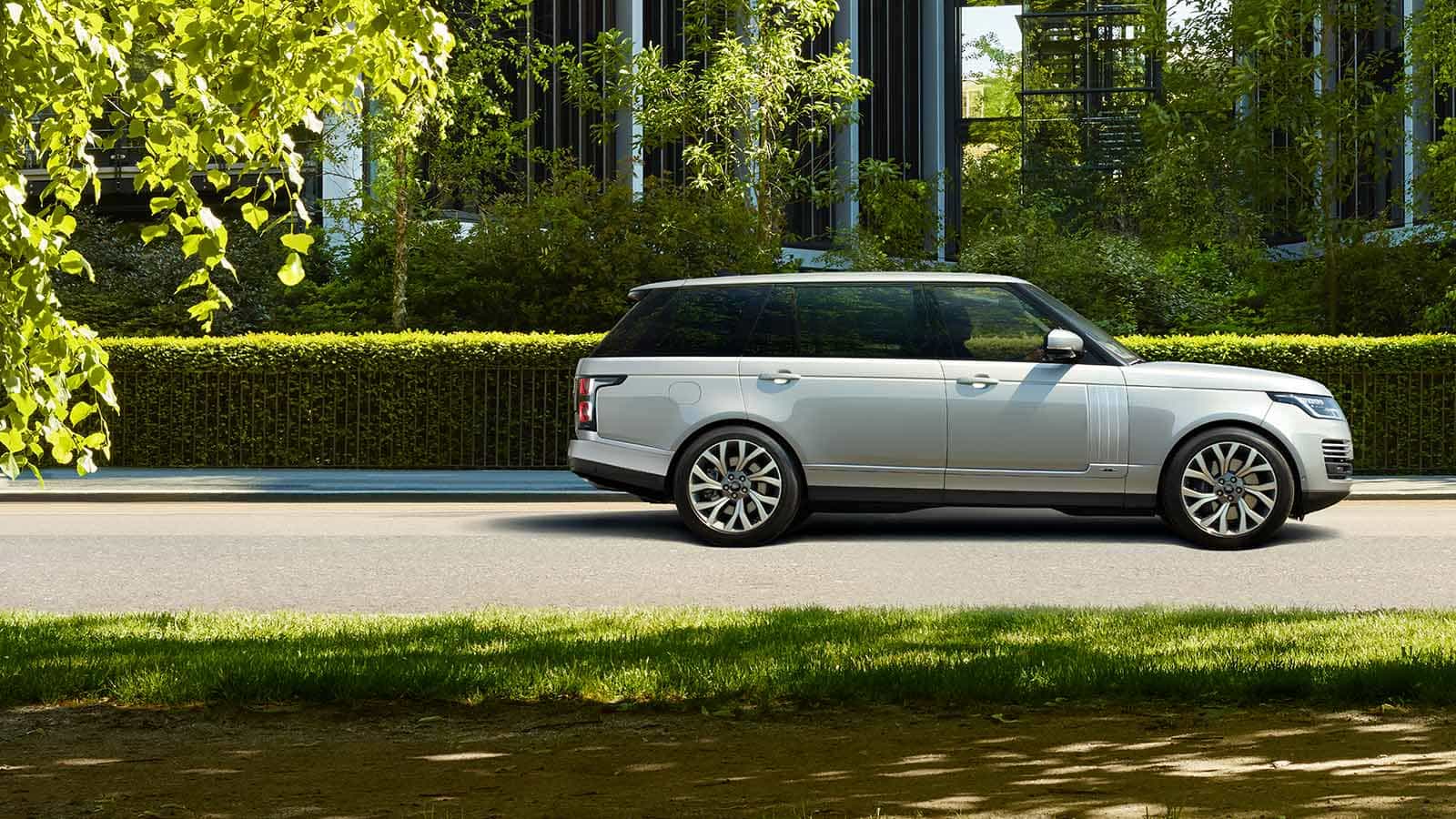 RANGE ROVER <br>
PHEV