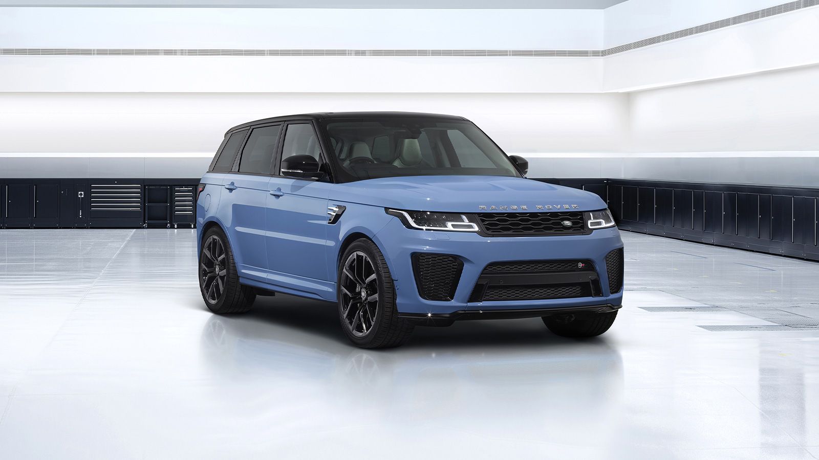 ЛИМИТИРОВАННАЯ СЕРИЯ RANGE ROVER SPORT SVR ULTIMATE EDITION