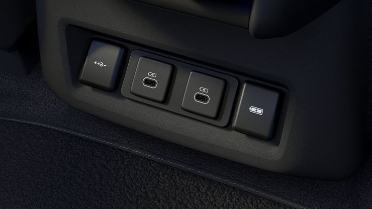 Универсальность и удобство благодаря множеству разъемов для зарядки типа USB-C.