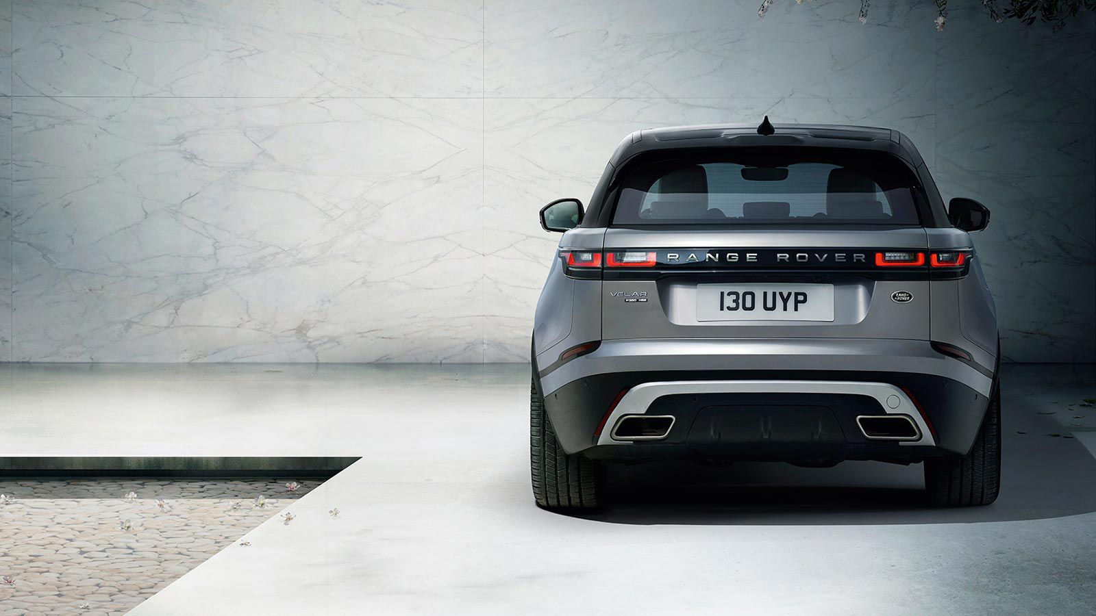 Range Rover Velar — необычайно притягательный и современный.