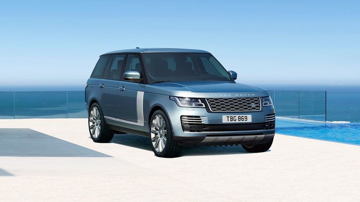 Range Rover Autobiography в цвете Byron Blue.